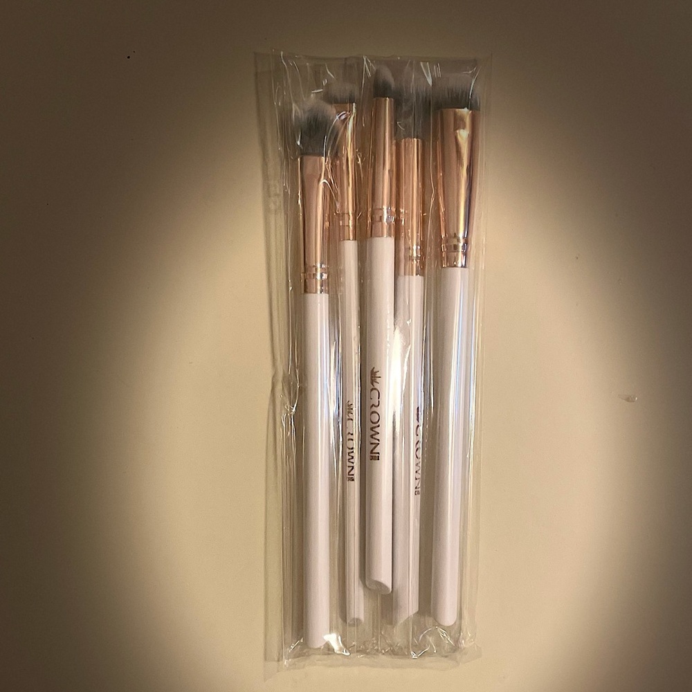 CROWN | All Eyes On You 5 pc Luxe Brush Set NIB